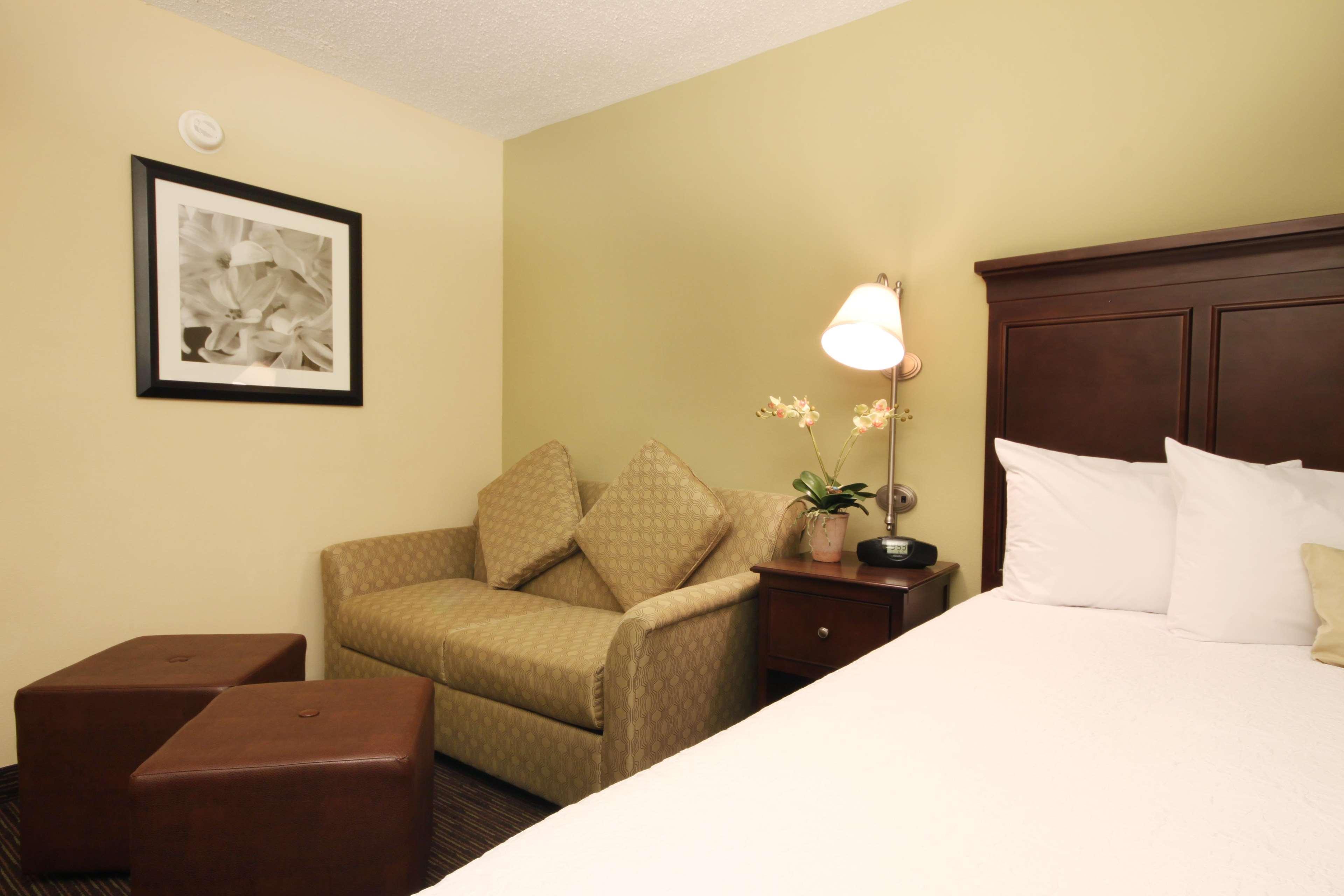 Hampton Inn Indianapolis Northeast/Castleton Room photo