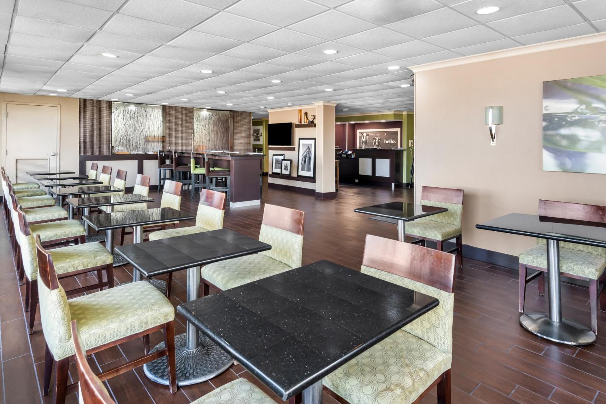 Hampton Inn Indianapolis Northeast/Castleton Exterior photo