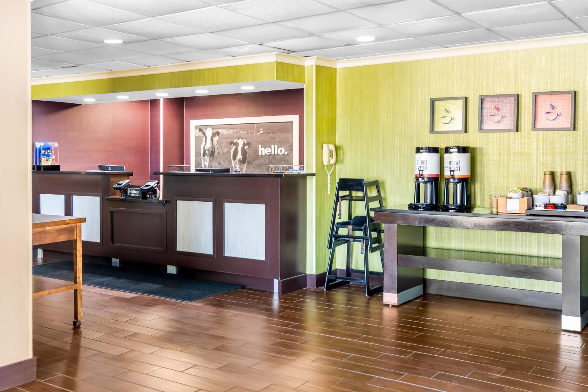 Hampton Inn Indianapolis Northeast/Castleton Exterior photo