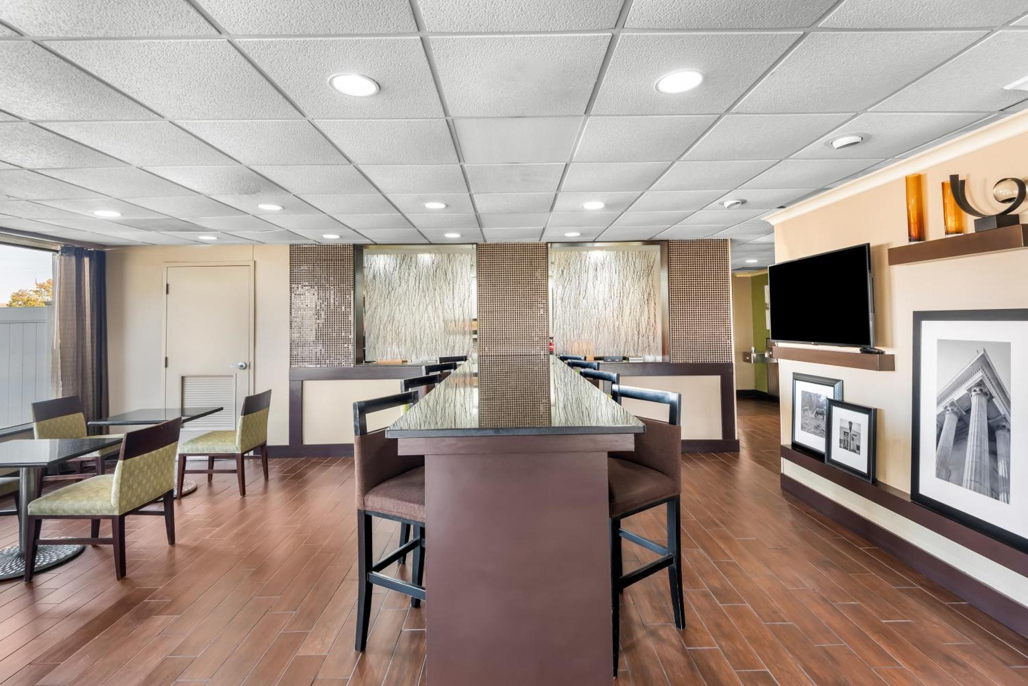 Hampton Inn Indianapolis Northeast/Castleton Exterior photo